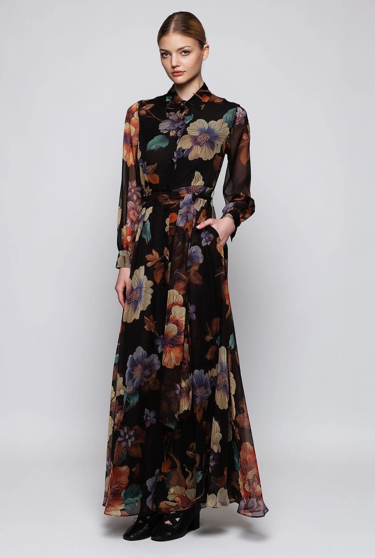 Vestido largo negro de gasa estampado floral Dresses Mirto 