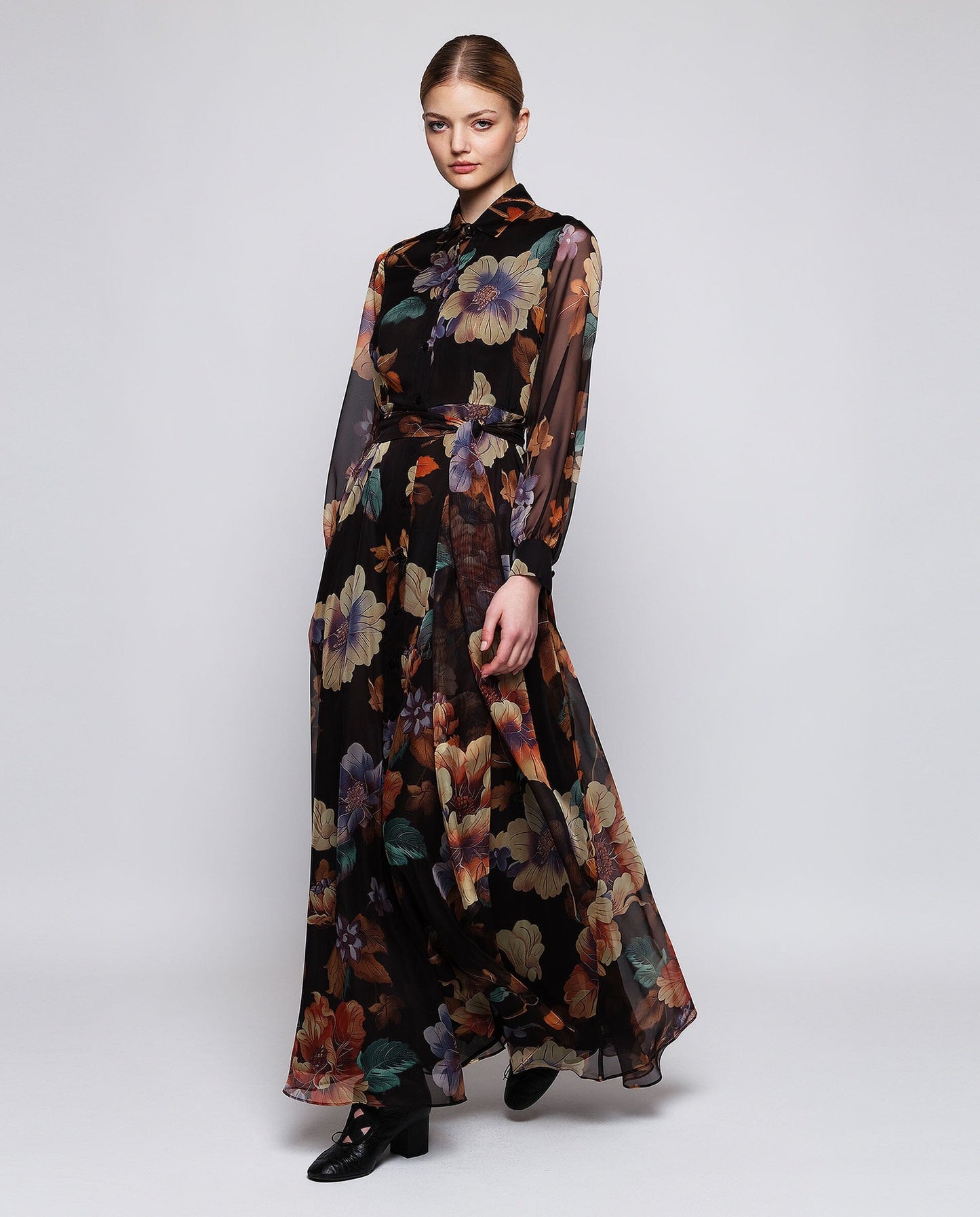 Vestido largo negro de gasa estampado floral MUJER / VESTIDOS / VESTIDOS Mirto 