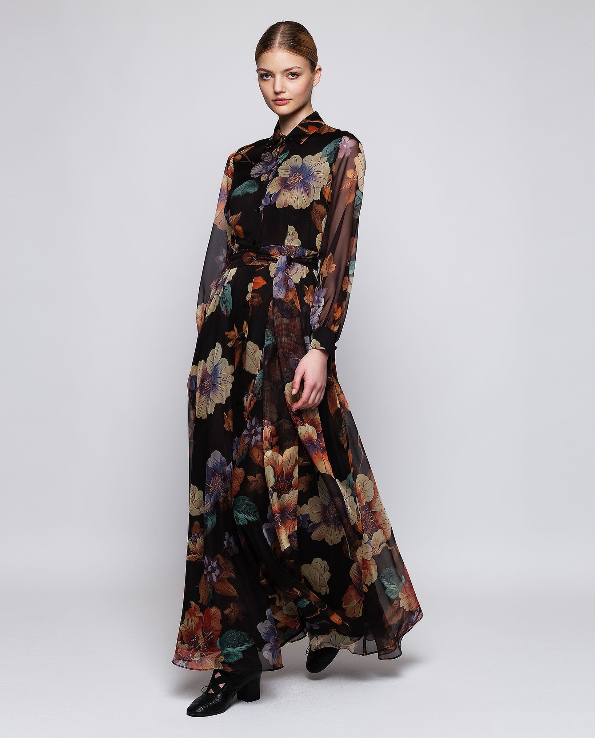 Vestido largo negro de gasa estampado floral MUJER / VESTIDOS / VESTIDOS Mirto 