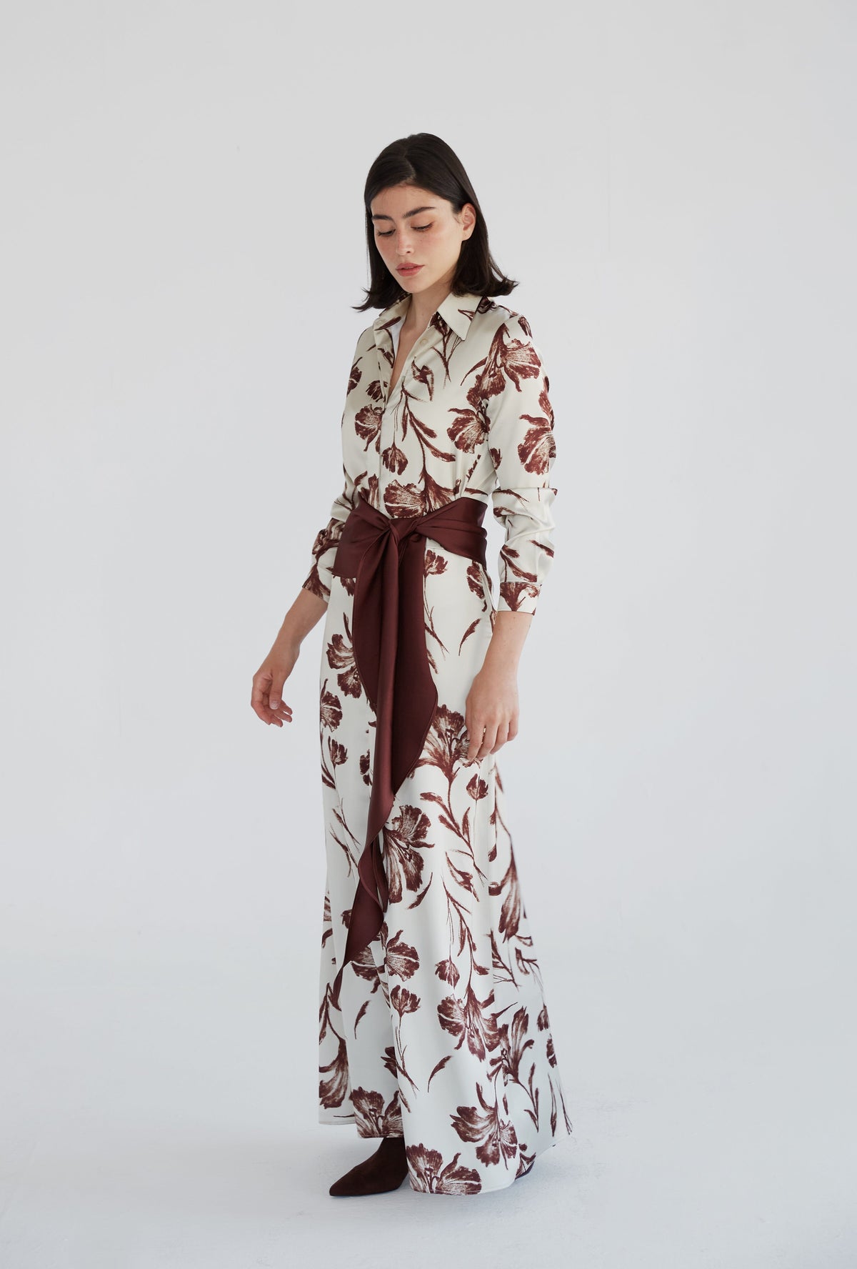Vestido Lida Flores beis Dresses Julise Magon 