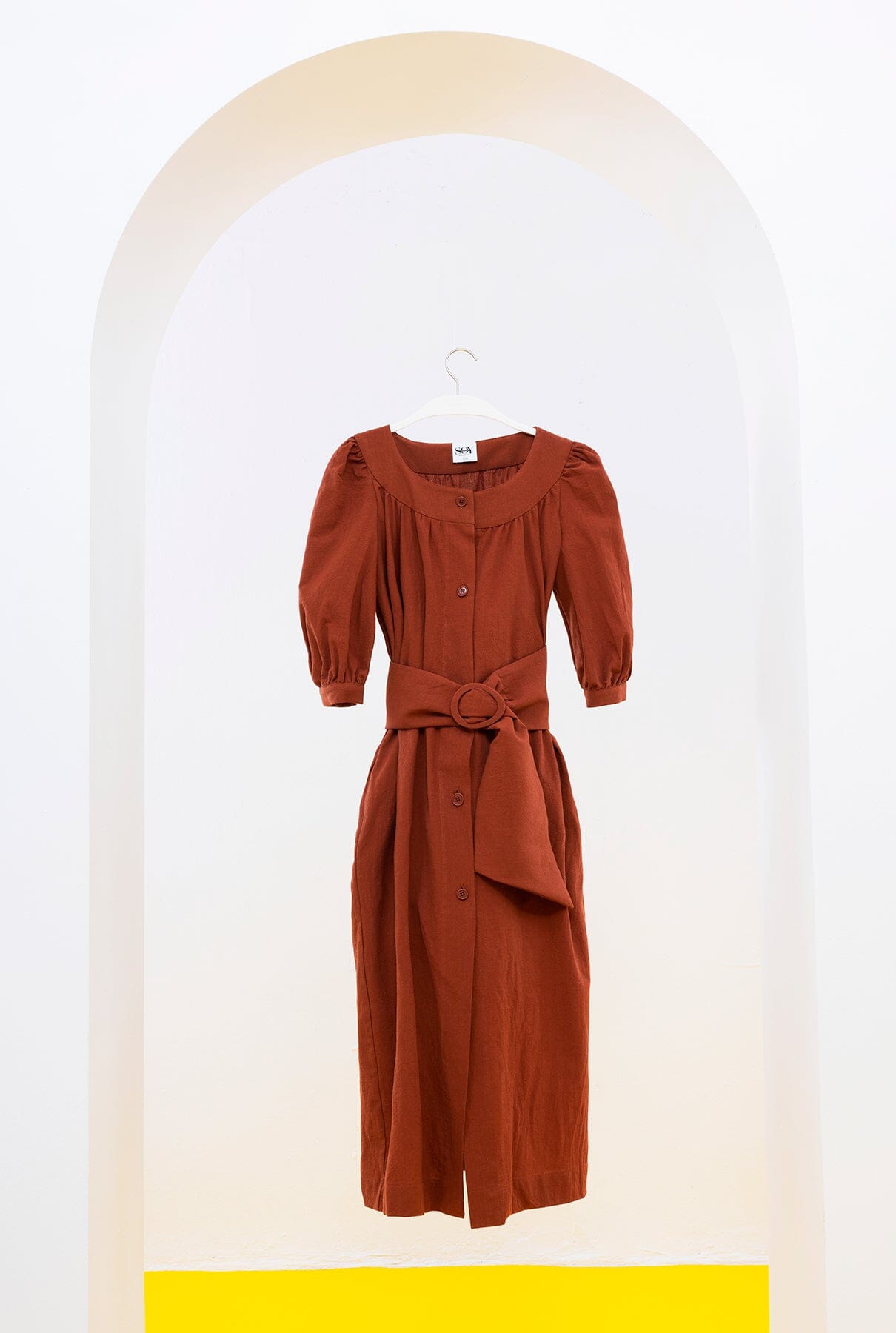 VESTIDO MARGARITA MARRÓN Dresses SOY FASCINANTE 