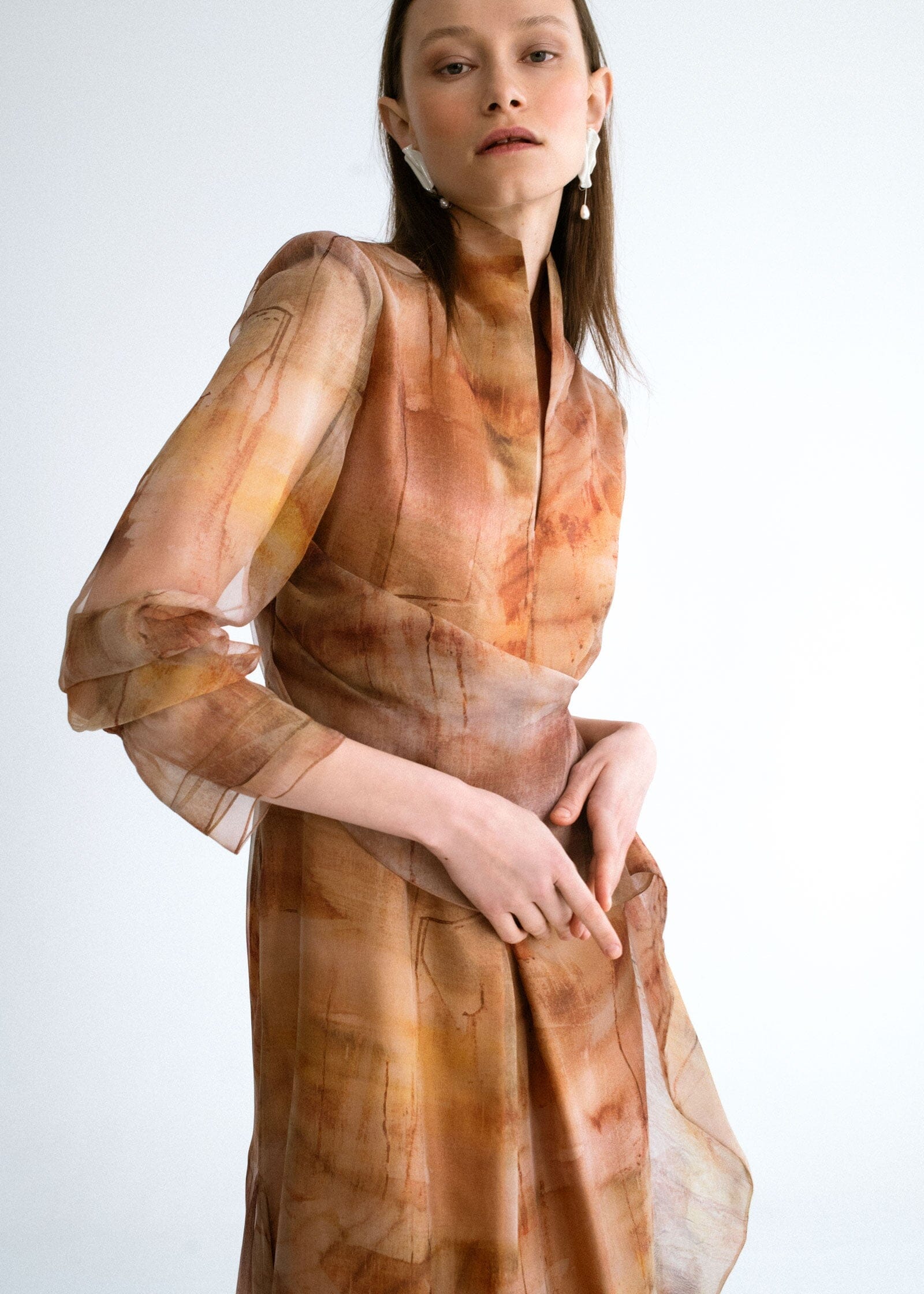 Vestido midi cruzado estampado organza Dresses Miguel Marinero 