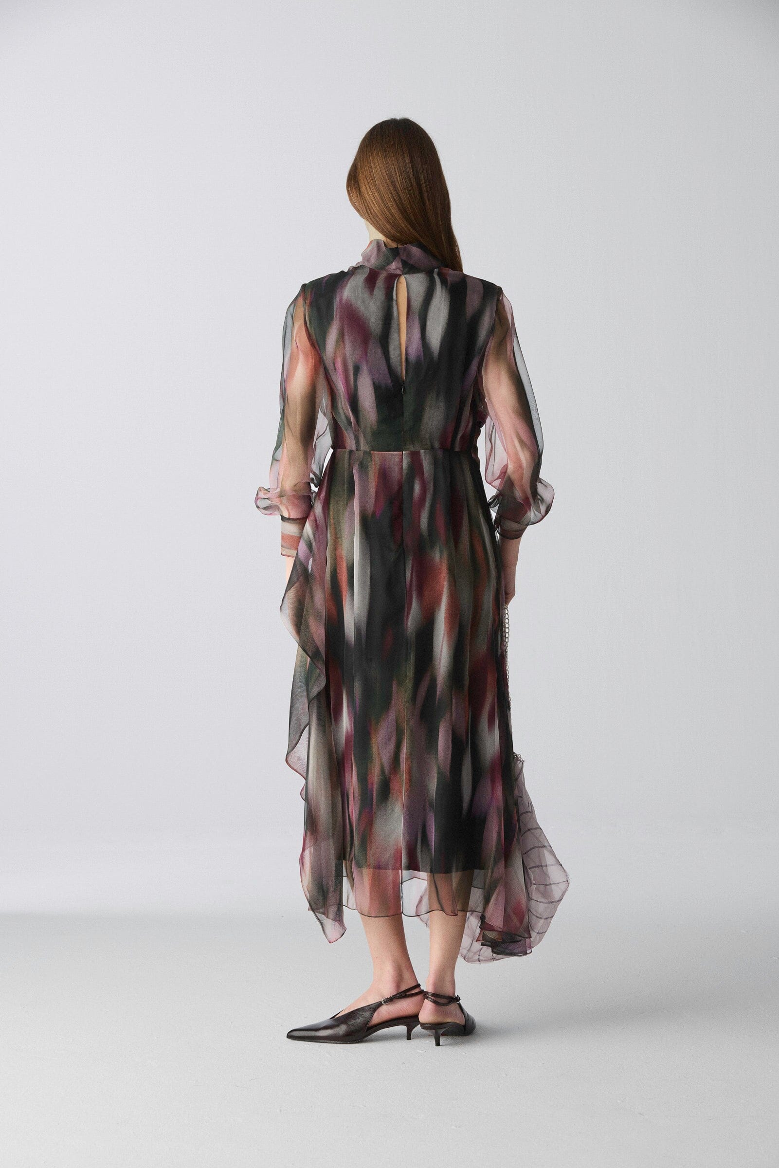 Vestido midi cruzado organza estampada Dresses Miguel Marinero 