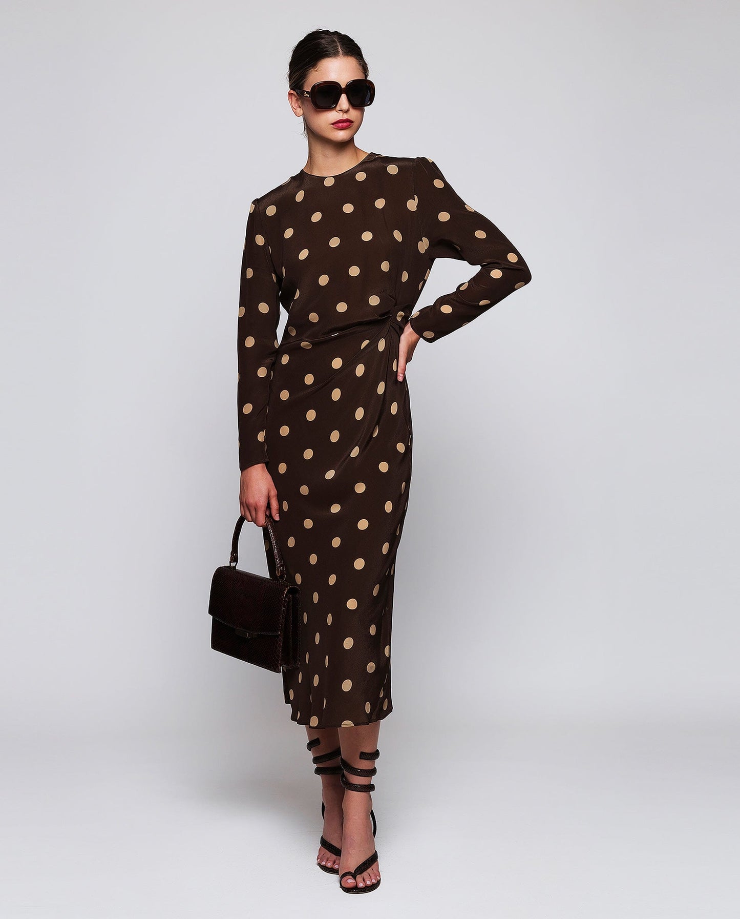 Vestido midi marrón estampado lunares camel Dresses Mirto 