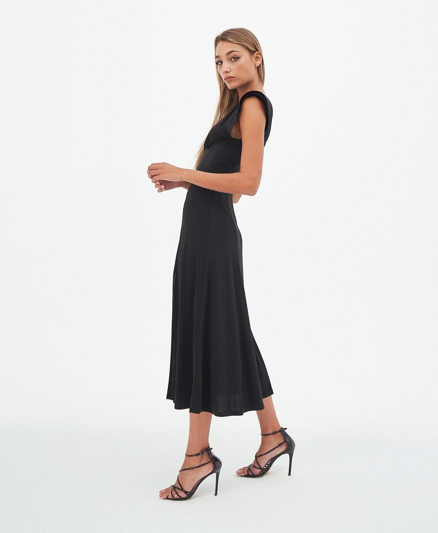 Vestido Midi Negro Elegante Epilota Dresses CLARO Couture 