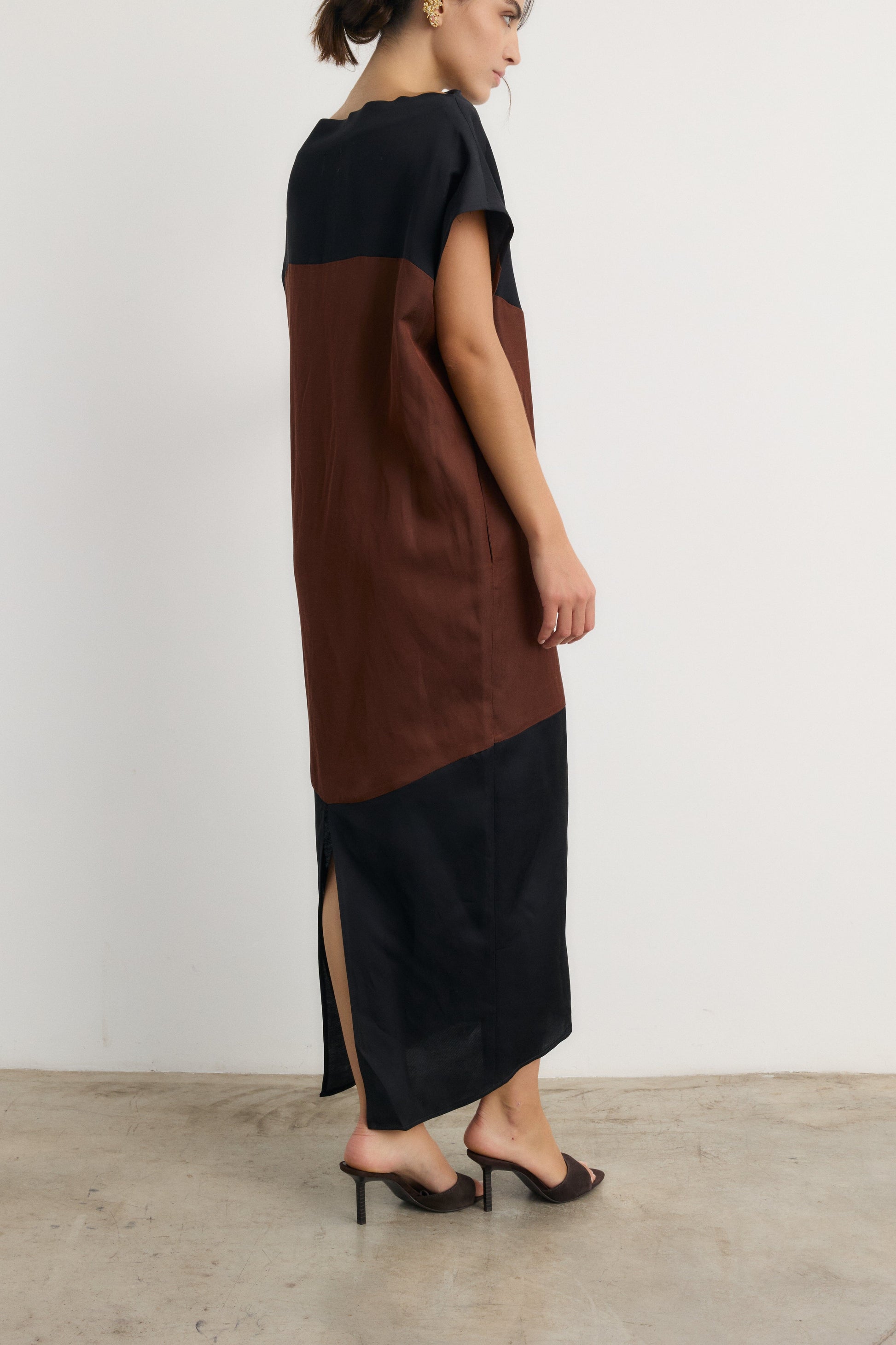 Vestido Nefertiti marrón-negro Dresses Galcon Studio 