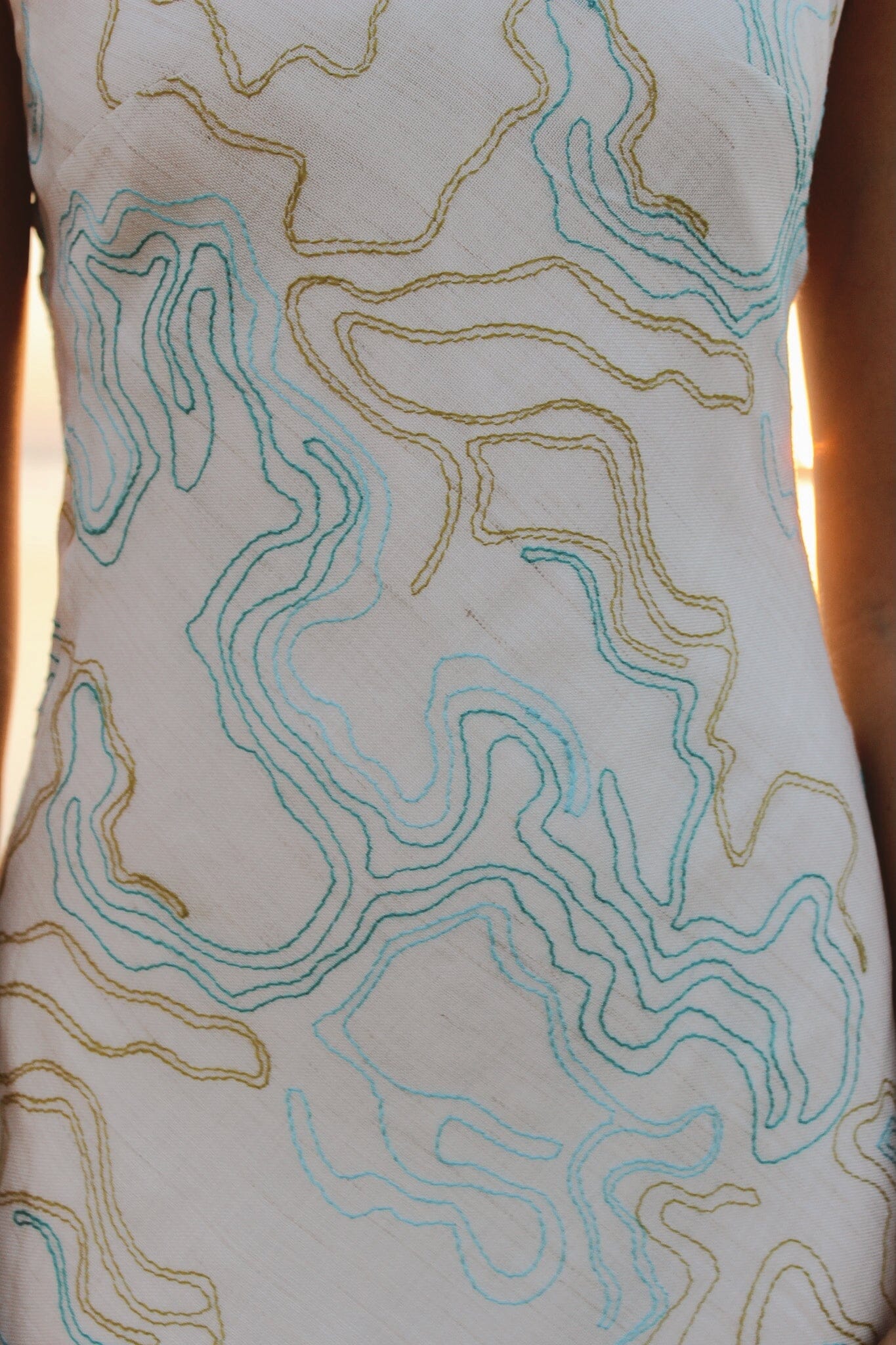 Vestido Sosiego Bordados Azules Dresses IPA BRAND 