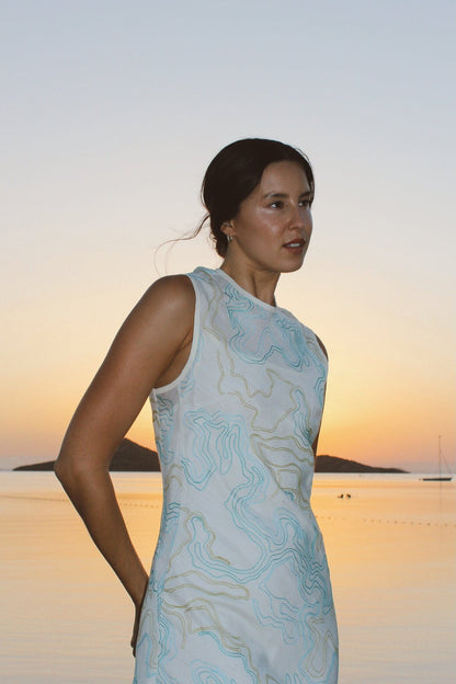 Vestido Sosiego Bordados Azules Dresses IPA BRAND 
