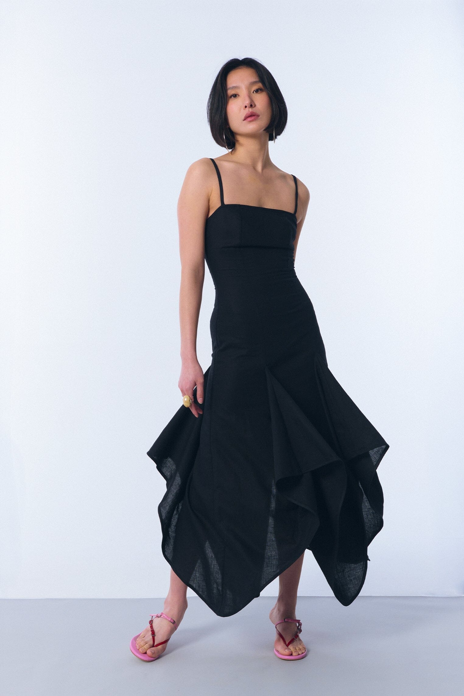 Vestido "tendal" en lino negro Dresses E.R.A.X. 