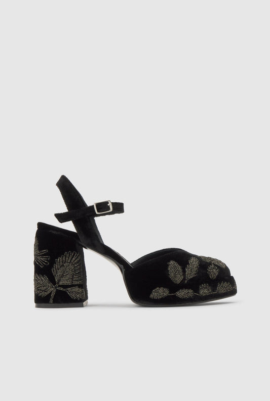 VIRGO/311 black Heels Castañer 