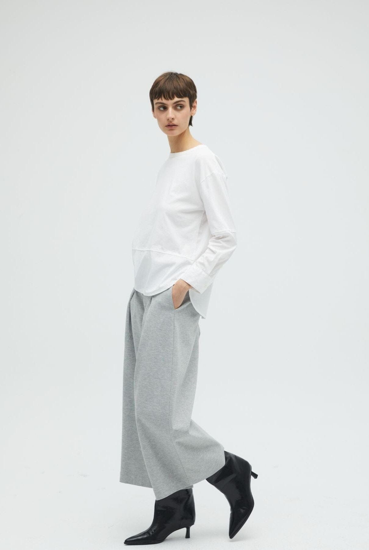 WIDE PANTS PUNTO ROMA Trousers Commelle 