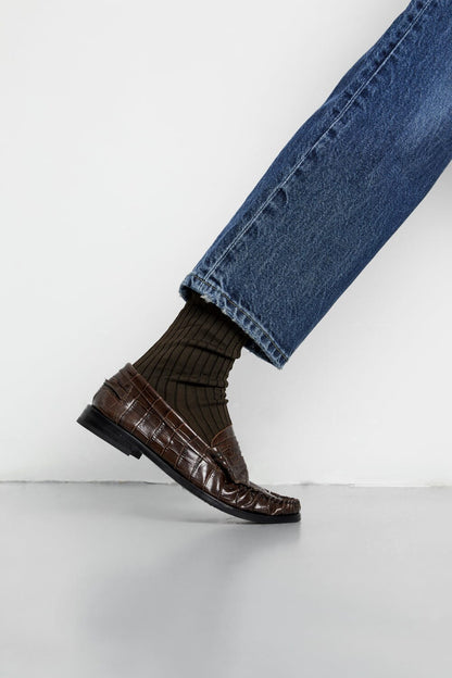 Zoe Loafers in Croc-effect Chocolate Leather Flat shoes AUGUSTA 