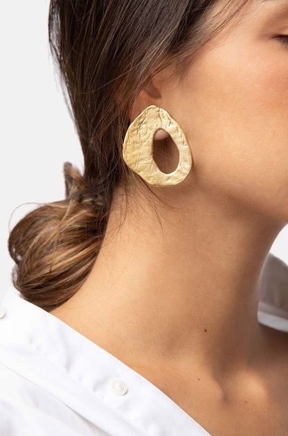 Base Earrings in Gold Earrings Mikana 
