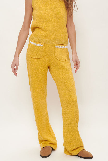 Blanca pants - Yellow jumper Laia Alen 