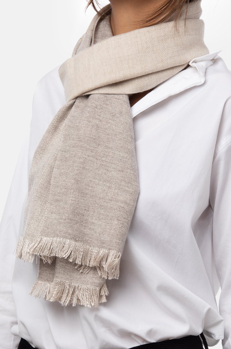 Cashmere and silk scarve in beige with sequins scarve Victoria de Talhora 