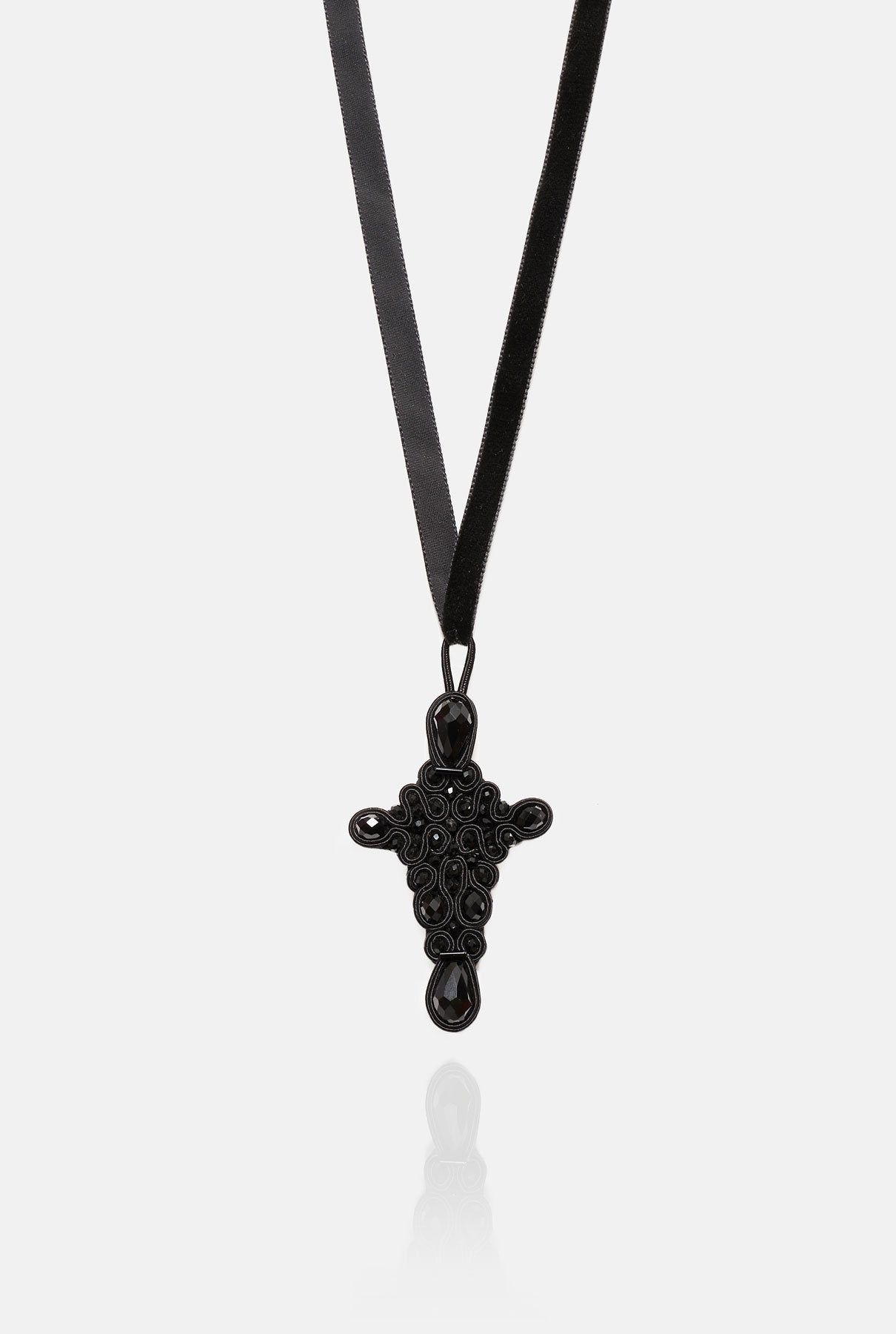 Jet Black Gothic Board Pendant necklace Musula Jewels 