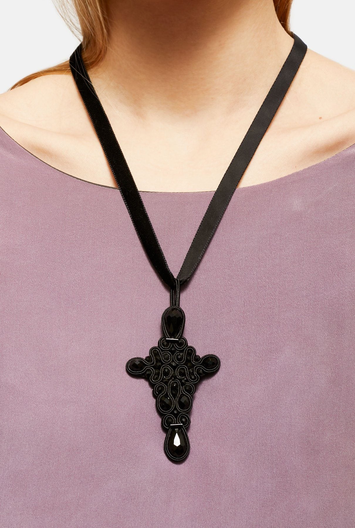 Jet Black Gothic Board Pendant necklace Musula Jewels 