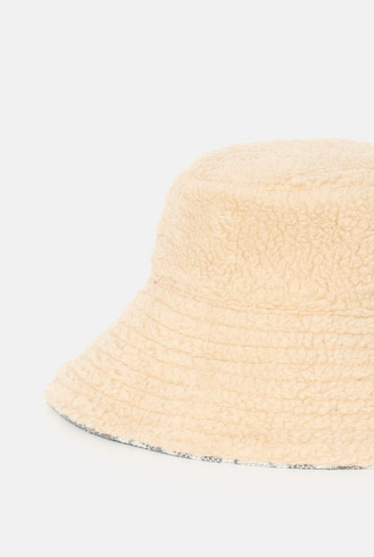 Reversible squared hat Hats Gakomi 