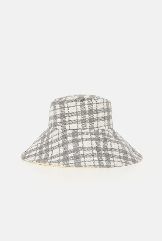 Reversible squared hat Hats Gakomi 