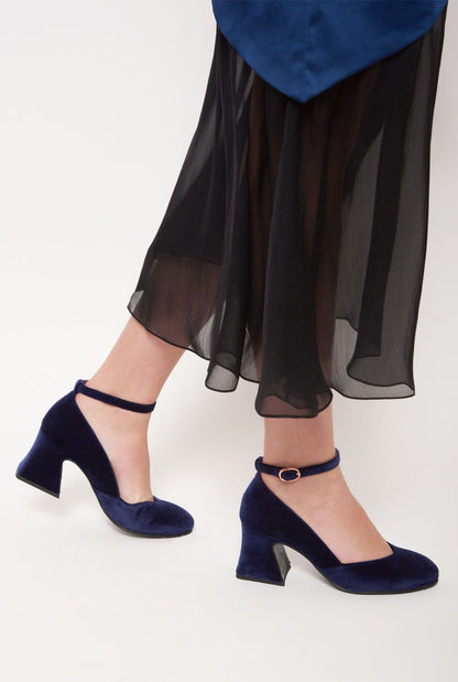 The D'orsey pumps dark blue heels Flabelus 