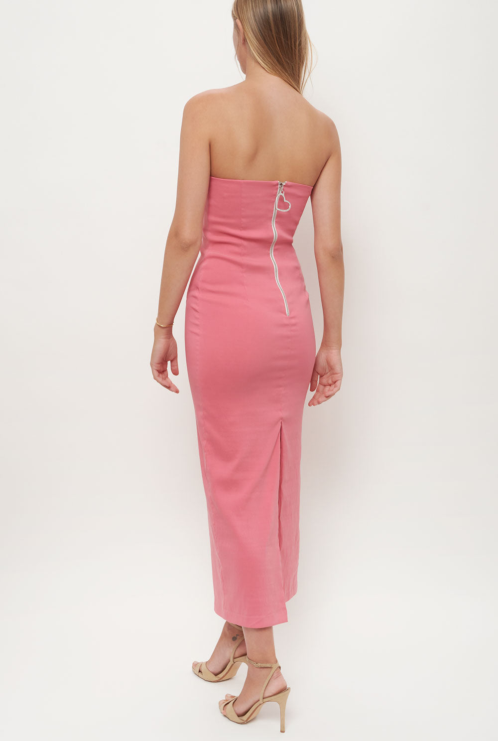 Vestido Midi Ruffle Rose Pink. Pre-Order Dresses Juan Vidal 